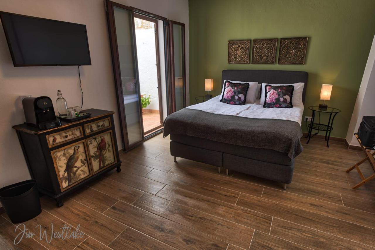 Olive Tree Bed And Breakfast Олвера Екстериор снимка