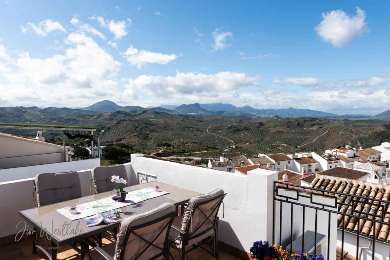 Olive Tree Bed And Breakfast Олвера Екстериор снимка